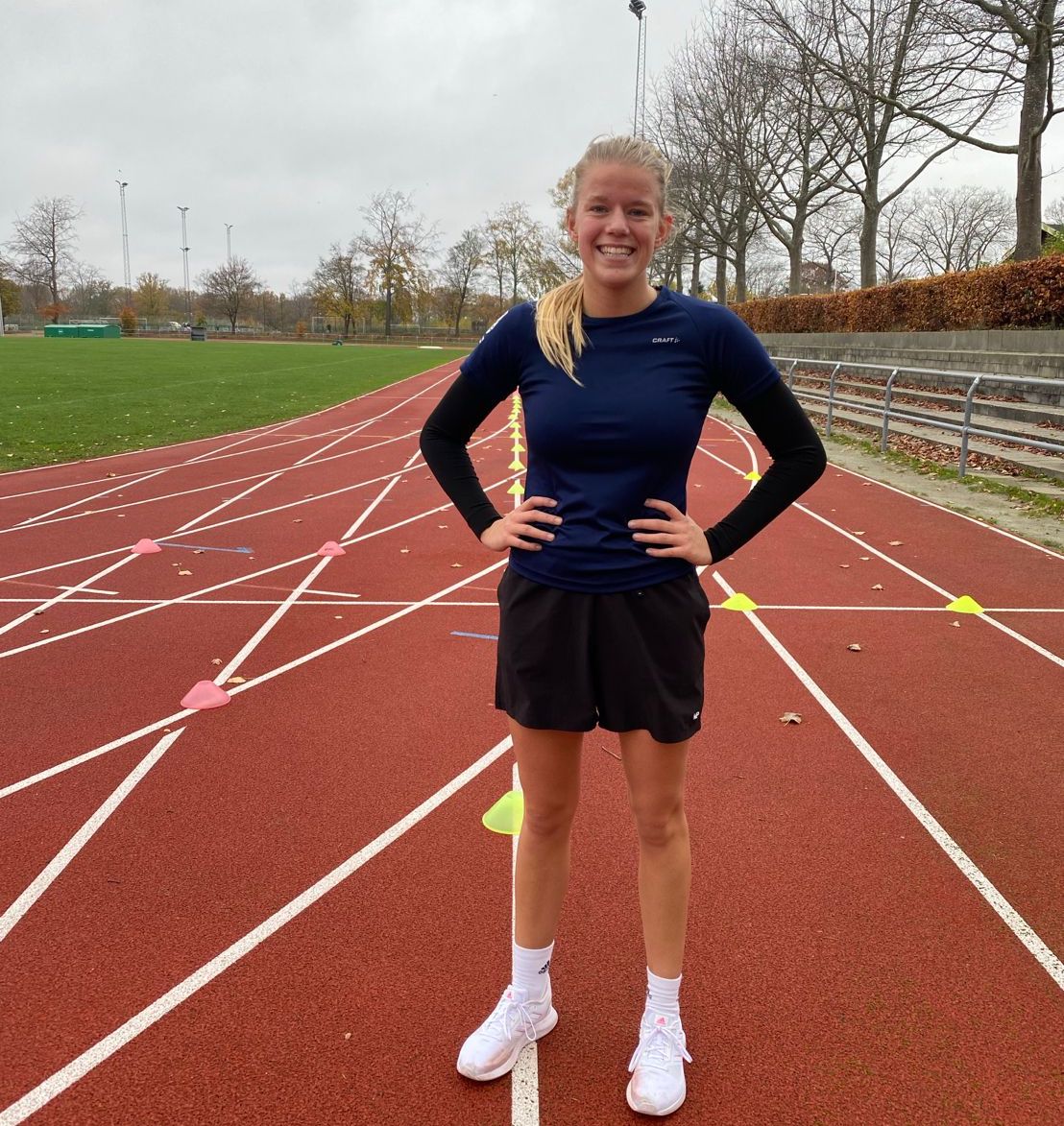 På KUN 13 uger blev 19-årige Signe Mertins hurtigere på 10, 20 og 30 meter